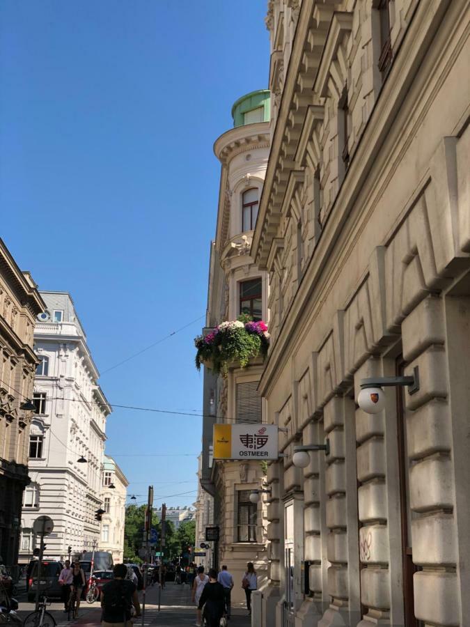 Moderne Trifft Tradition Im Herzen Wiens Zewnętrze zdjęcie