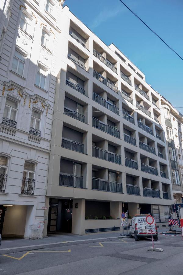 Moderne Trifft Tradition Im Herzen Wiens Zewnętrze zdjęcie